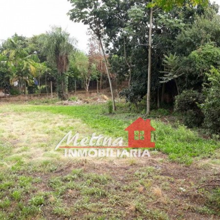 Terreno sobre Avenida