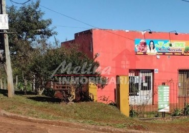 Terreno con Construcción en Campo Ramón